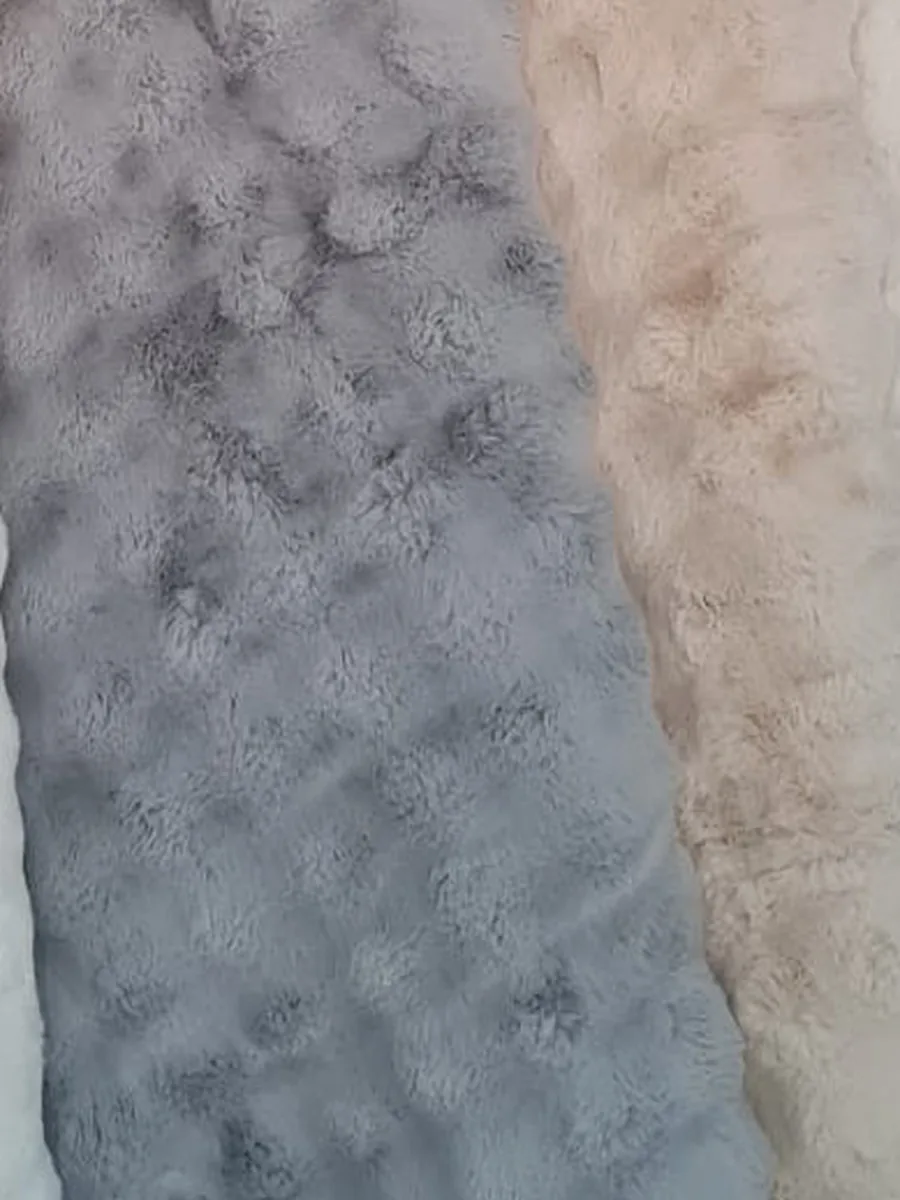 Peluş halı